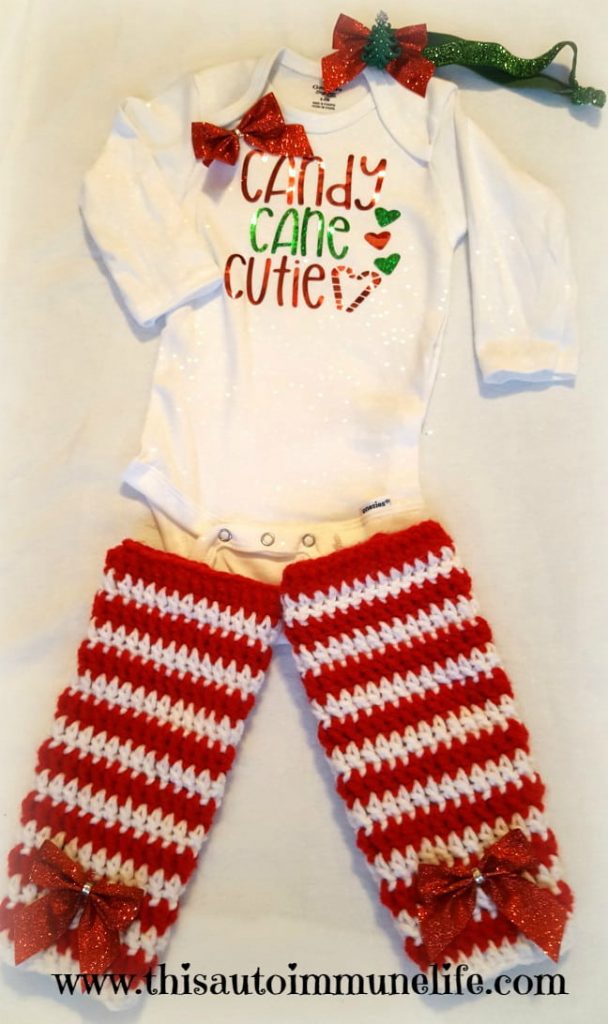 Candy Cane Cutie Christmas Outfit for December Craft Destash from www.thisautoimmunelife.com #Christmas #baby #babyoutfit #ChristmasBabyOutfit #Cricut